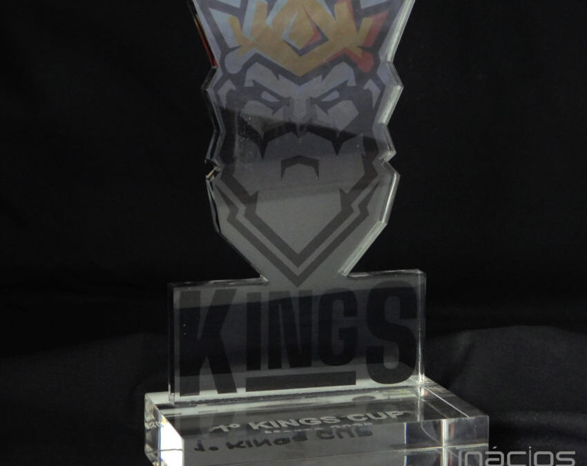 Troféus com personagem