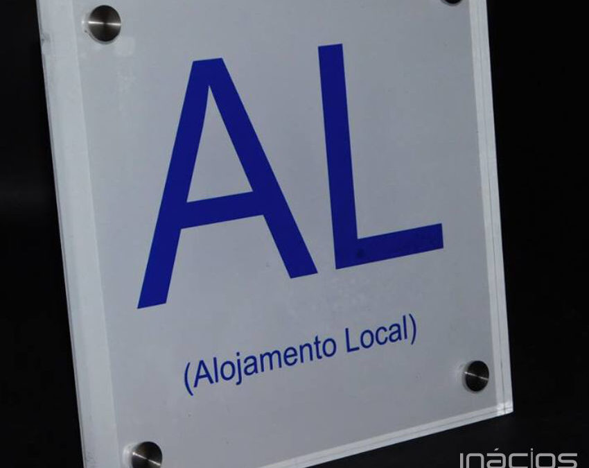 Placa para Alojamento Local